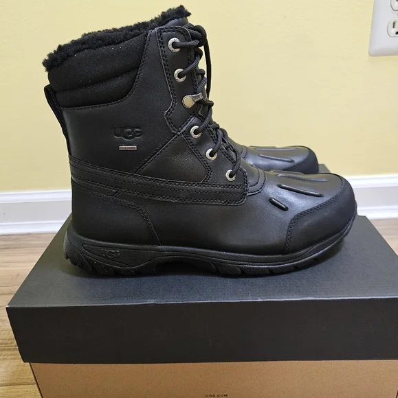 UGG | Shoes | Ugg Felton Boots Black Us | Poshmark